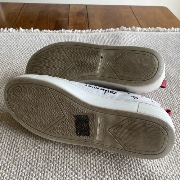 Aldo Umiassa Love So Cute Print Faux Leather White Low Top Sneakers Size 7.5 - Picture 5 of 5